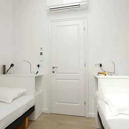 White & Co And * Дубровник