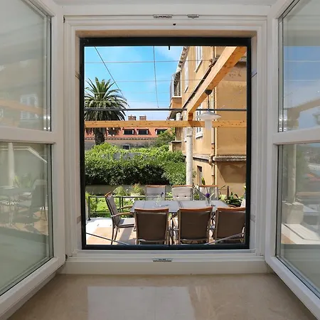 Апартаменты White & Co And *