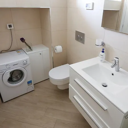 White & Co And Дубровник