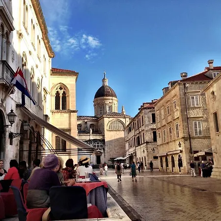 White & Co And Appartamento *