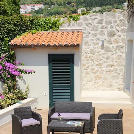 Appartamento White & Co And