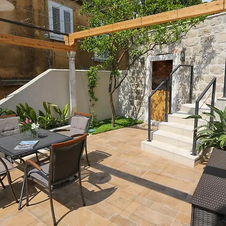 White & Co And Appartamento Ragusa