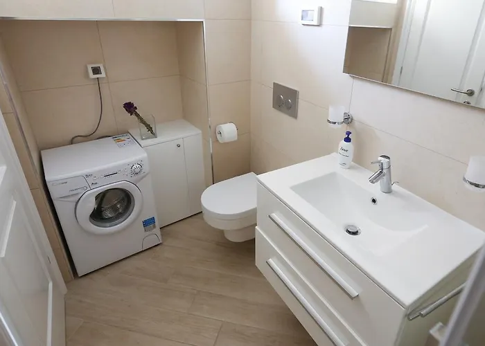 White & Co And دوبروفينك