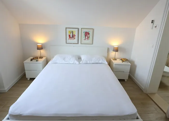 شقة White & Co And دوبروفينك