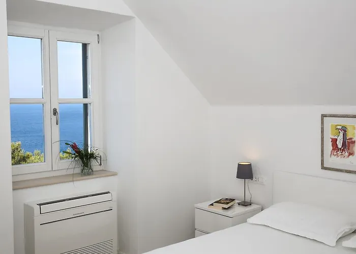 شقة White & Co And دوبروفينك